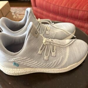 Skuze white and grey slip on sneakers with adjustable shoe laces